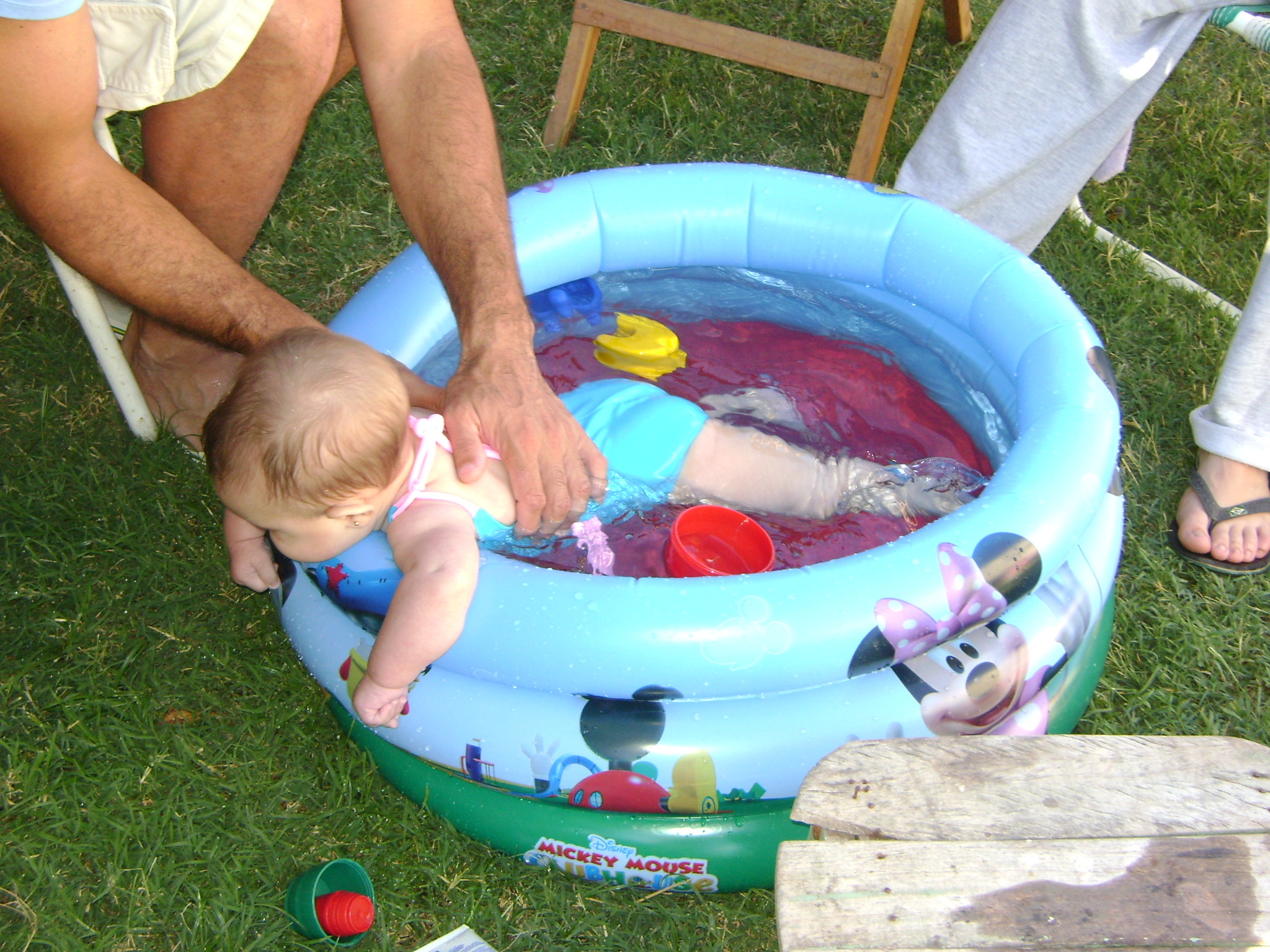 fotos/2010-12-08 - Iara bici y pileta/DSC03038.JPG